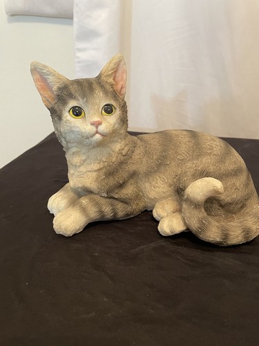 Maine coon cat figurine - cat,
